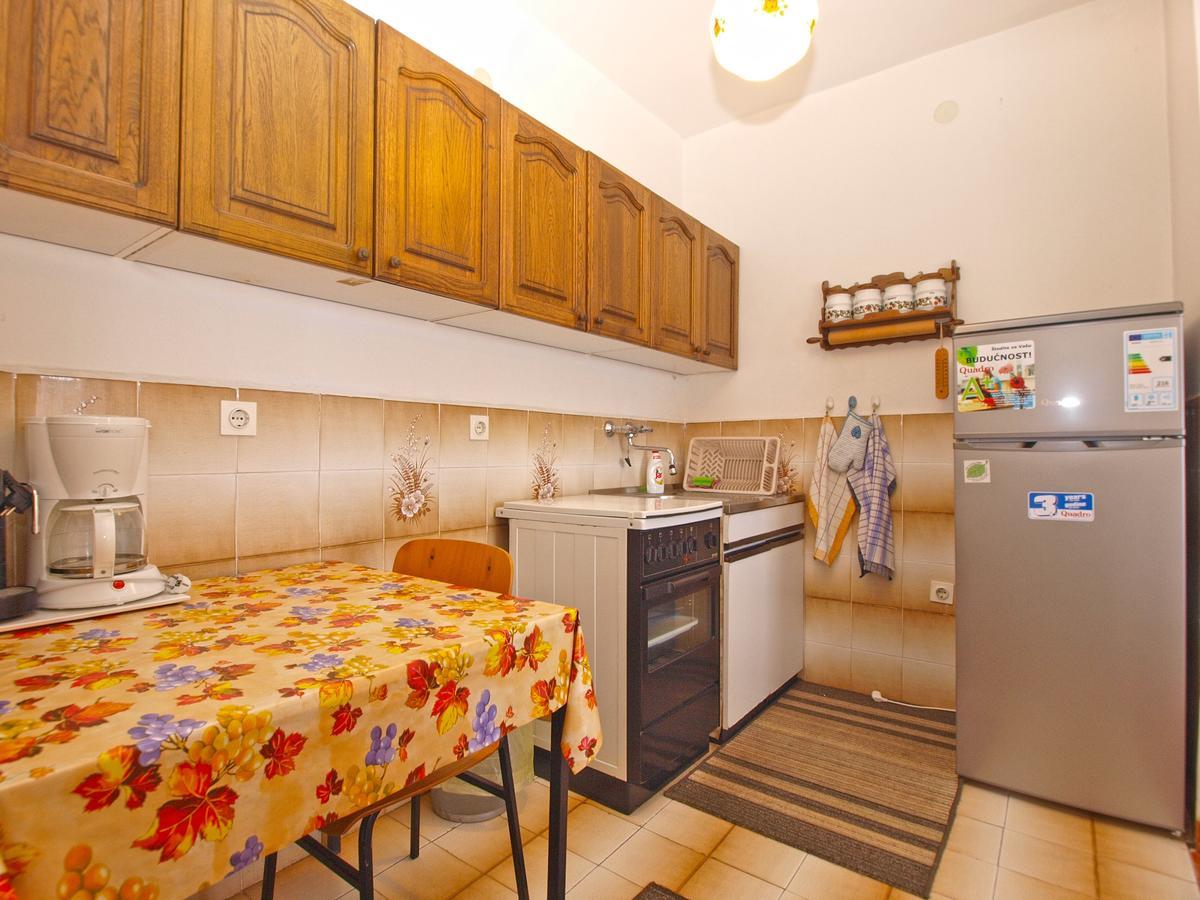 Apartments Franko 1586 Pula Zewnętrze zdjęcie
